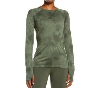 Zella | Seamless Long Sleeve Tee in Green Tie Dye
